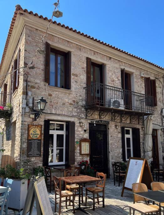 Madame Parisienne Villa Nafpaktos Exterior photo